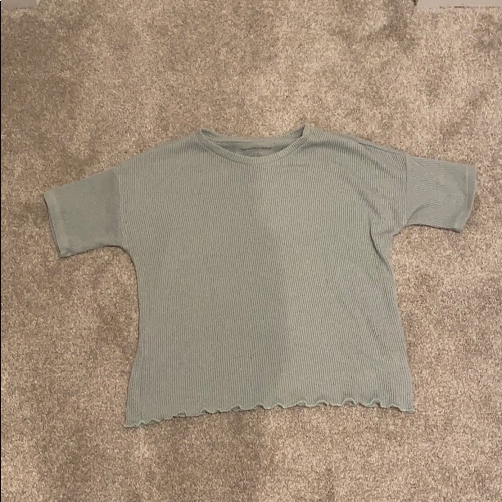 knitted shirt
